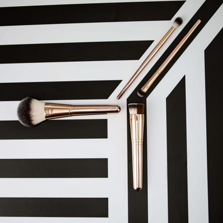 pedzel-do-cieni-serii-rosy-vibes (2).jpg