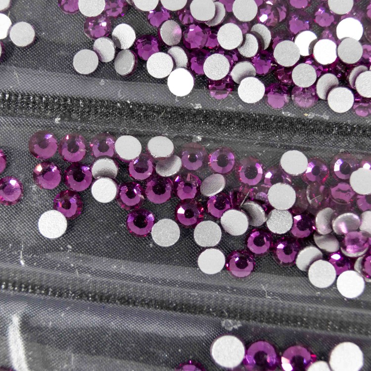 Ozdoby do paznokci zestaw cyrkonii 1440 szt Fuchsia (2).jpg