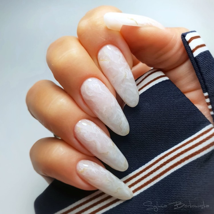 jelly manifest white, hypnotise white, gold artistic.jpg