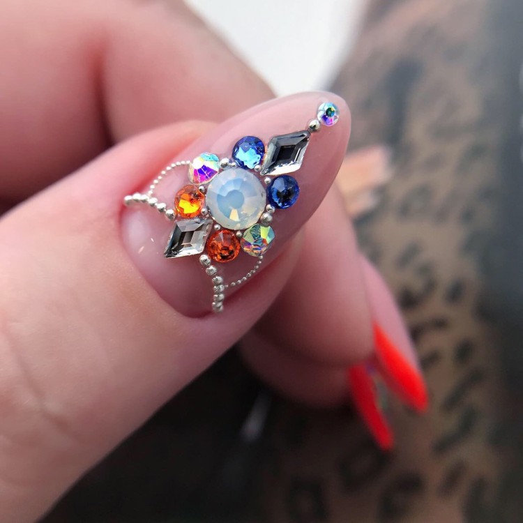 Kryształki diamenty cyrkonie AB opalizujące do zdobień biżuteria 3D 20 szt (2).jpg