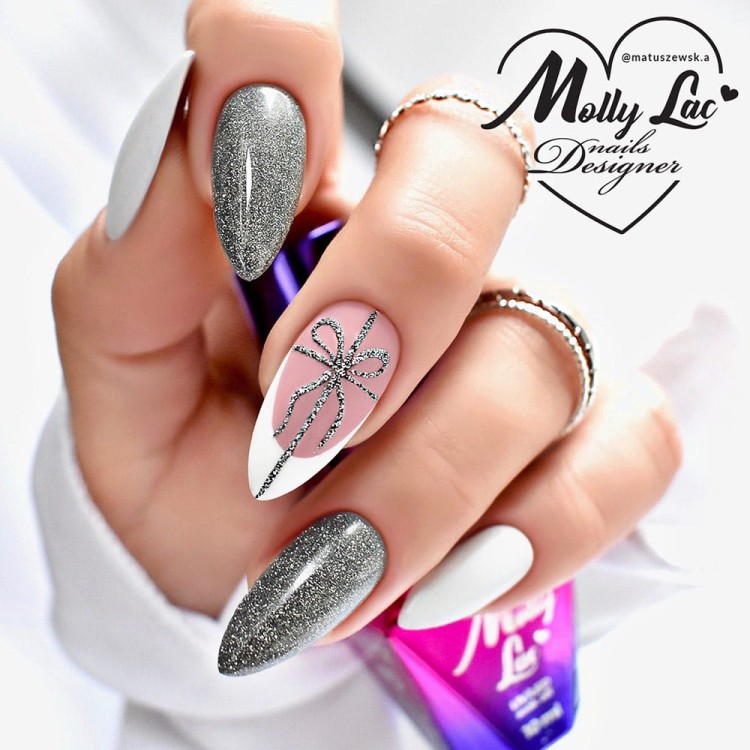 brokatowa-565-Flashing-Lights,-brokat-sypki-Reflective-Effect,-top-Mr-Miracle.French-Artistic-gel-Dirty-rose-i-white.jpg