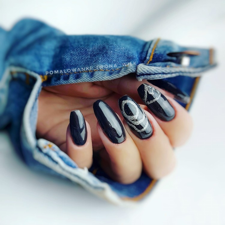 Lakier hybrydowy MollyLac Elite Women Night Princess 10 ml Nr 46.jpg