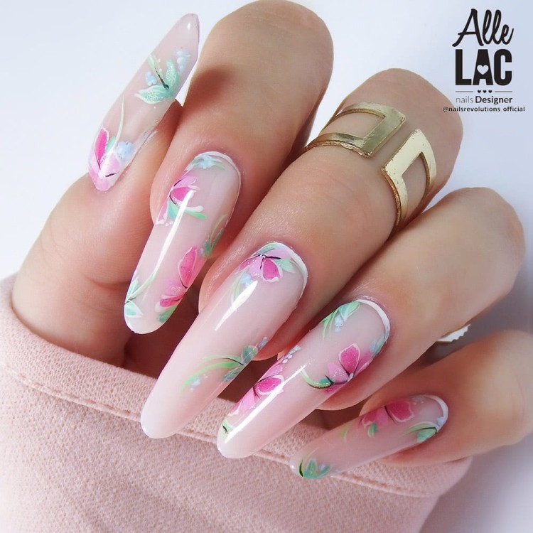 AlleLac--135,-silky-rubber-base-ballerine,-artistic-gel-white,-black,-yellow,-pink,-baby-blue,-mint,-ALLURE-effect,-top-no-wipe-,.jpg
