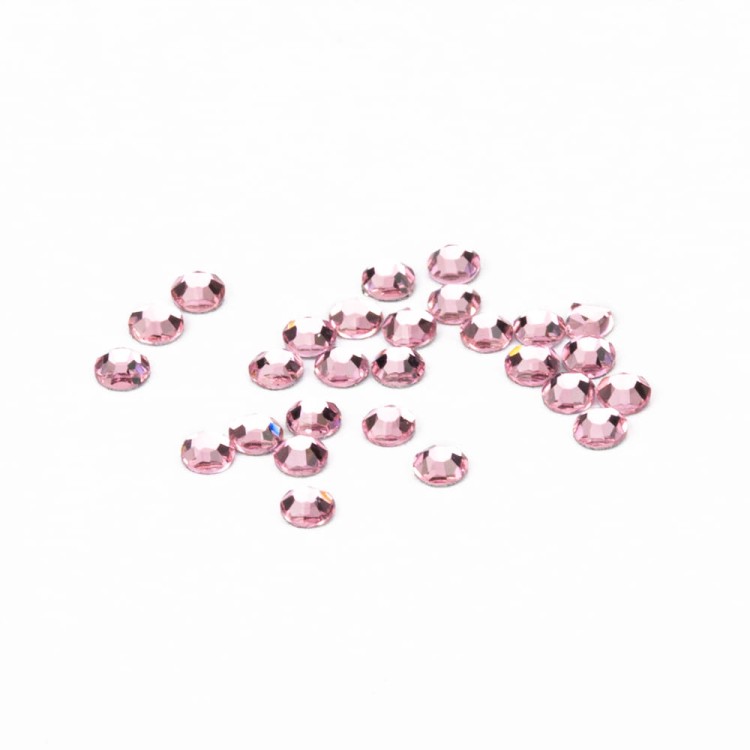 CYRKONIE-DO-PAZNOKCI-ALA-SWAROVSKI-1440SZT-LIGHT-ROSE-SS5-4.jpg