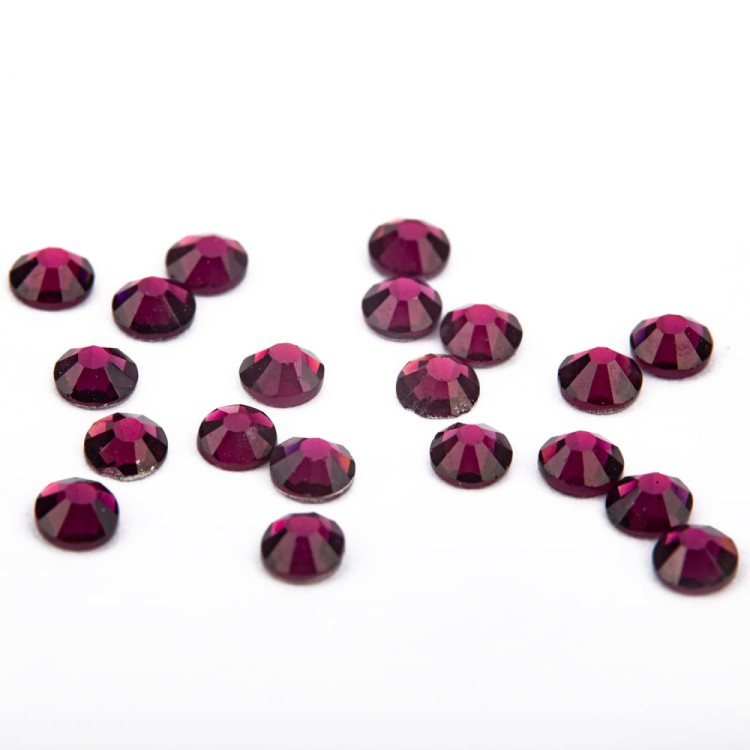CYRKONIE-DO-PAZNOKCI-ALA-SWAROVSKI-1440SZT-AMETYST-SS10-2.jpg