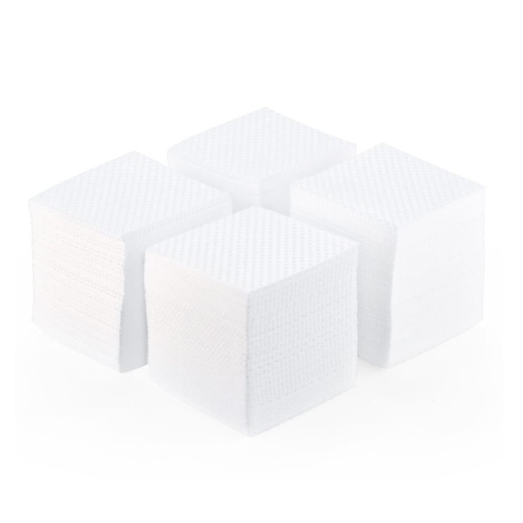 Perforowane waciki bezpyłowe do paznokci AlleMed 5x5 cm 500 szt (1).jpg