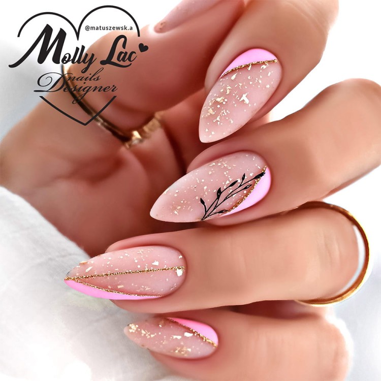 535-Crushed-Diamonds,-roz-514-Miss-Iconic.jpg
