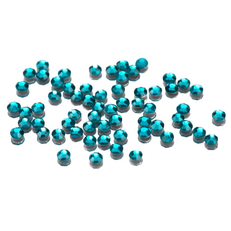 CYRKONIE-DO-PAZNOKCI-ALA-SWAROVSKI-1440SZT-BLUE-ZIRCON-SS5-2.jpg