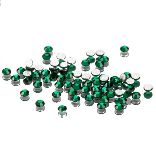 CYRKONIE-DO-PAZNOKCI-ALA-SWAROVSKI-1440SZT-EMERALD-SS3-2.jpg