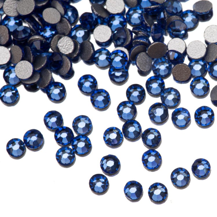 CYRKONIE-DO-PAZNOKCI-ALA-SWAROVSKI-1440SZT-LIGHT-SAPPHIRE-SS5-1.jpg
