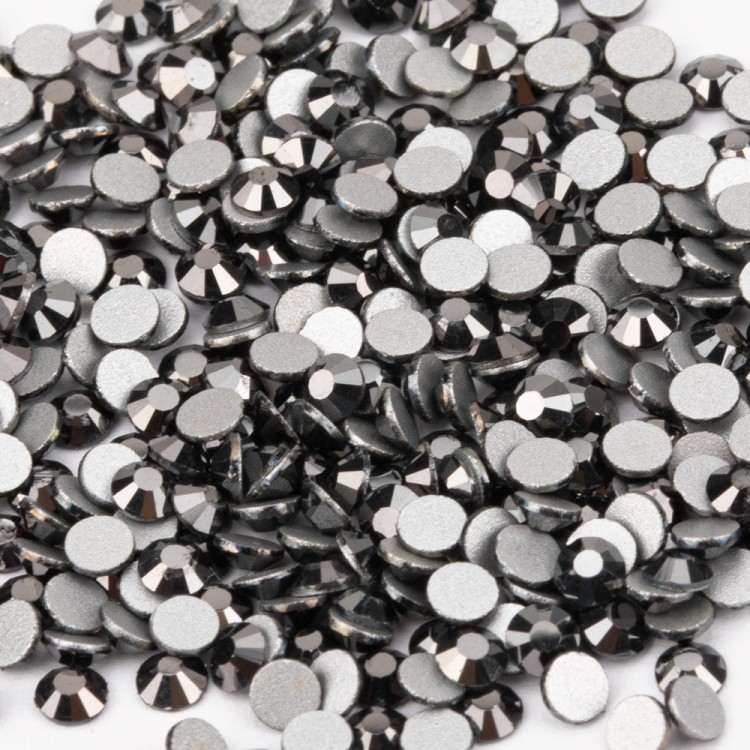 CYRKONIE-DO-PAZNOKCI-ALA-SWAROVSKI-1440SZT-JET-HEMATITE-SS10-2.jpg