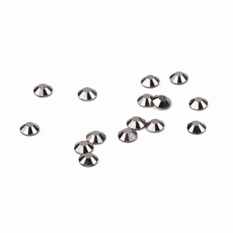 CYRKONIE-DO-PAZNOKCI-ALA-SWAROVSKI-1440SZT-JET-HEMATITE-SS10-4.jpg