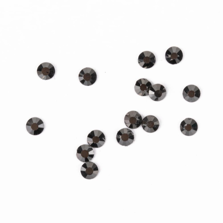 CYRKONIE-DO-PAZNOKCI-ALA-SWAROVSKI-1440SZT-JET-HEMATITE-SS10-5.jpg