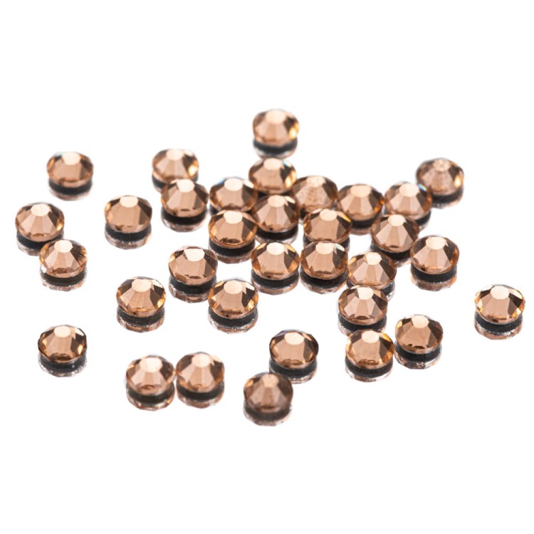CYRKONIE-DO-PAZNOKCI-ALA-SWAROVSKI-1440SZT-LIGHT-PEACH-SS10-2.jpg