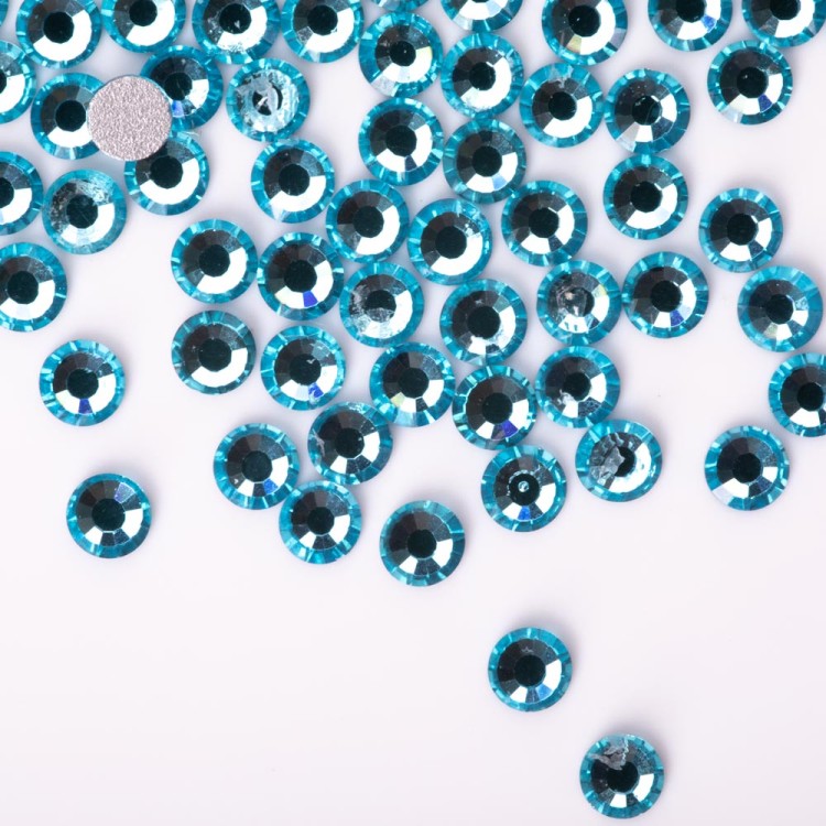 CYRKONIE-DO-PAZNOKCI-ALA-SWAROVSKI-1440SZT-AQUAMARINE-SS10-1.jpg