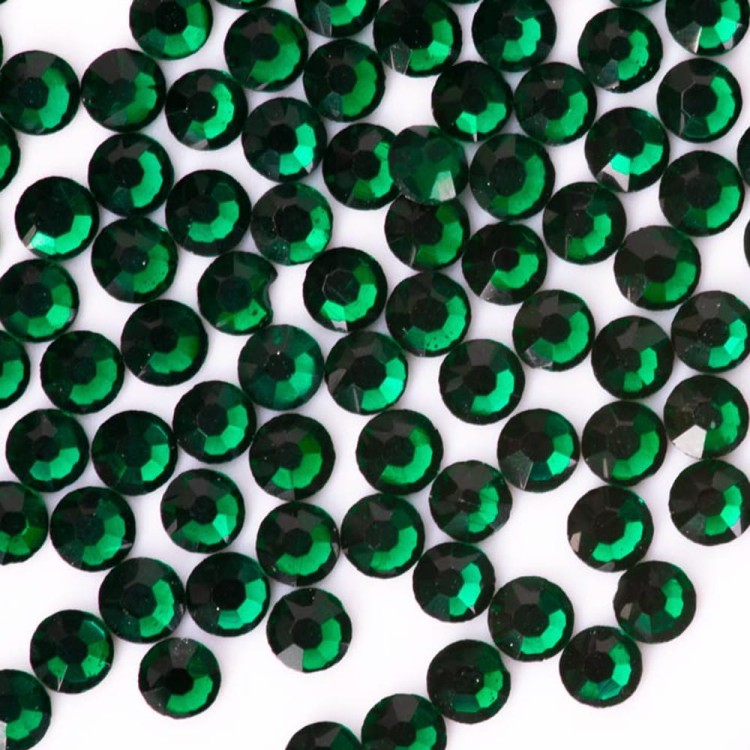 CYRKONIE-DO-PAZNOKCI-ALA-SWAROVSKI-1440SZT-EMERALD-SS5-2.jpg