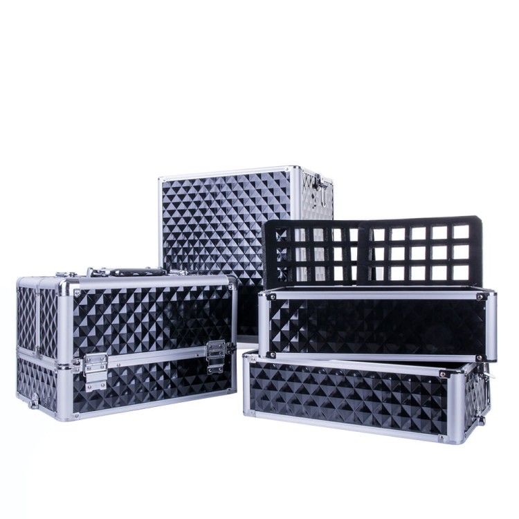 Kuferek kosmetyczny XXXL 4w1 walizka kosmetyczna na kółkach obrotowych 360 stopni Diamond 3D Czarny ze srebrnymi okuciami (5).jpg