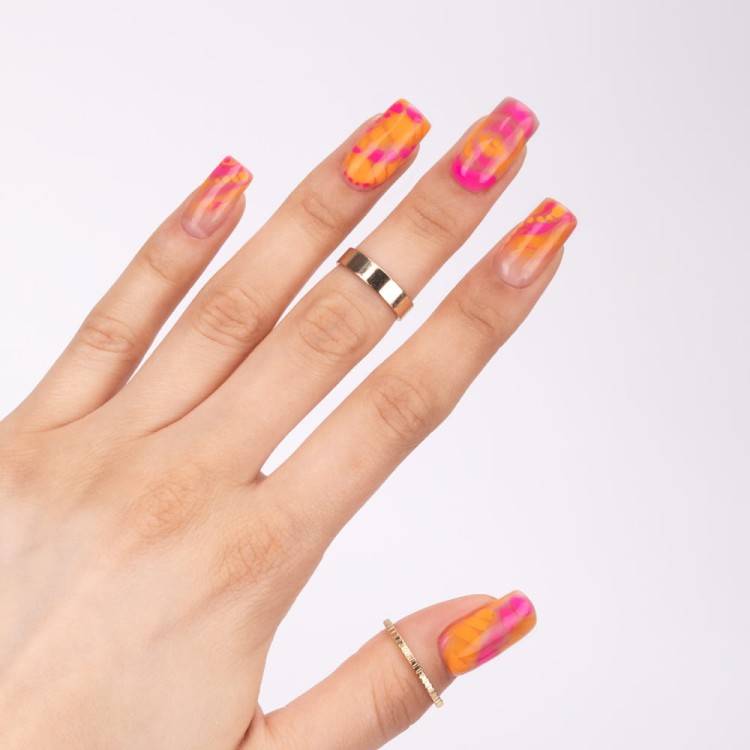 MOLLYNAILS-72-i-75-2.jpg