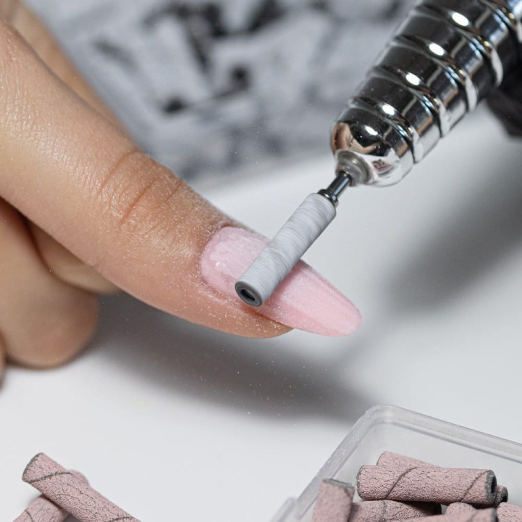 Kapturki do manicure i pedicure mandrele (3).jpg