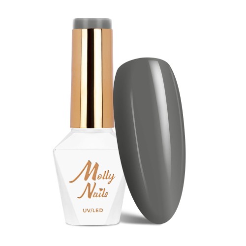 MOLLY-NAILS-100.jpg