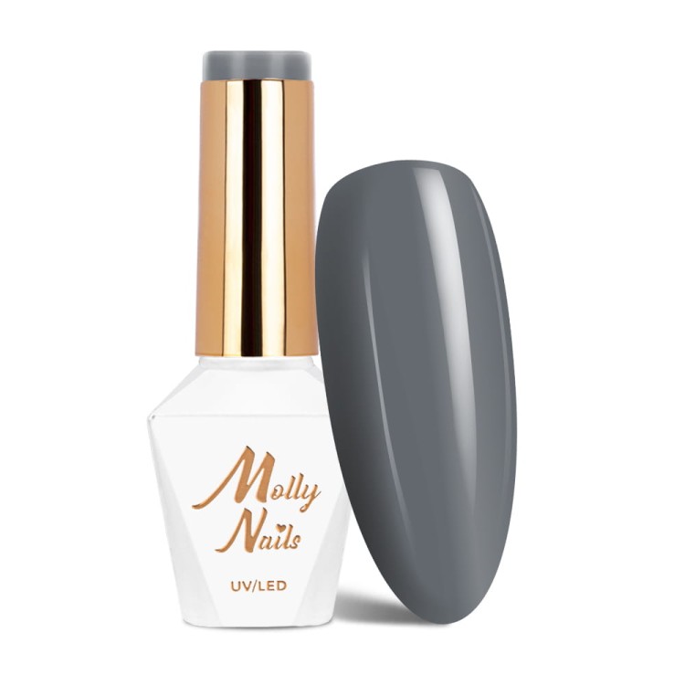 MOLLY-NAILS-101.jpg