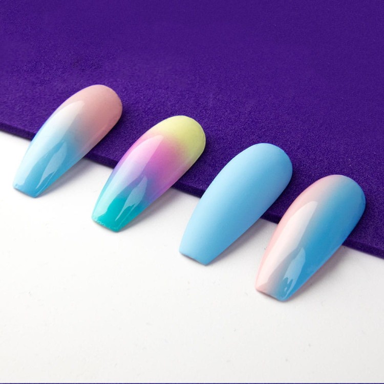 PAZNOKCIE-OMBRE-KOLOROWE.jpg