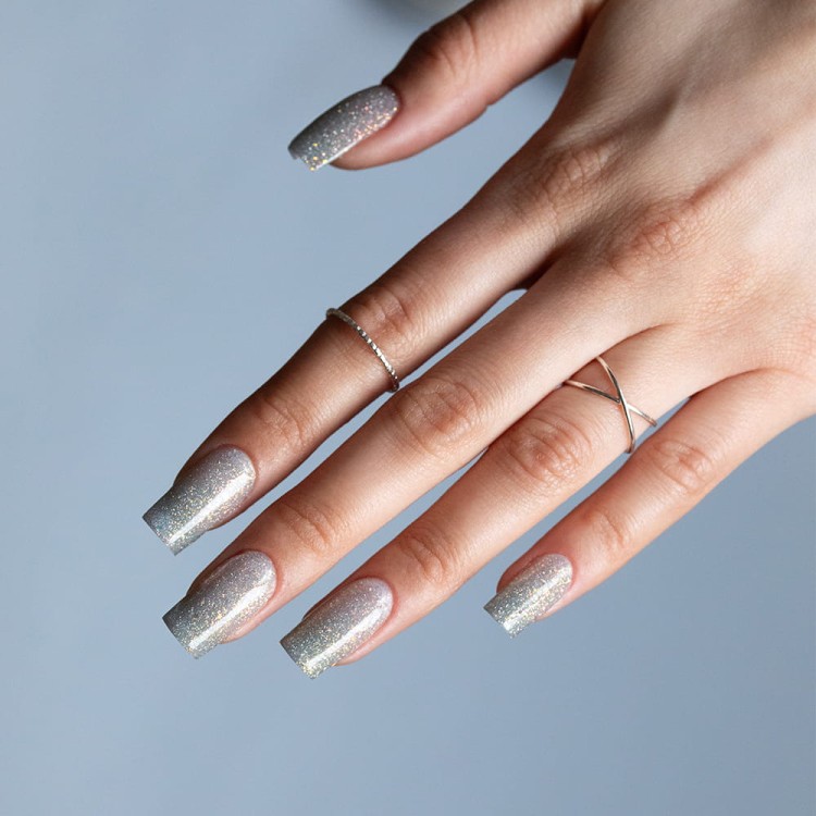 DELIKATNE PAZNOKCIE NA JESIEŃ.jpg