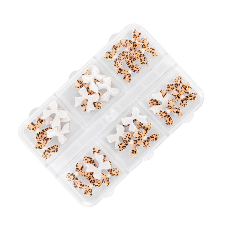 Ozdoby do paznokci Molly Nails kokardki 3D panterka 45 szt 4.jpg