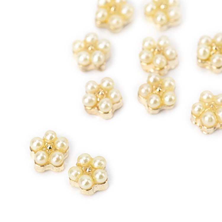5903990597077-OZDOBY-DO-PAZNOKCI-MOLLY-NAILS-KWIATKI-3D-PERŁOWE-Nr1-10szt-1.jpg