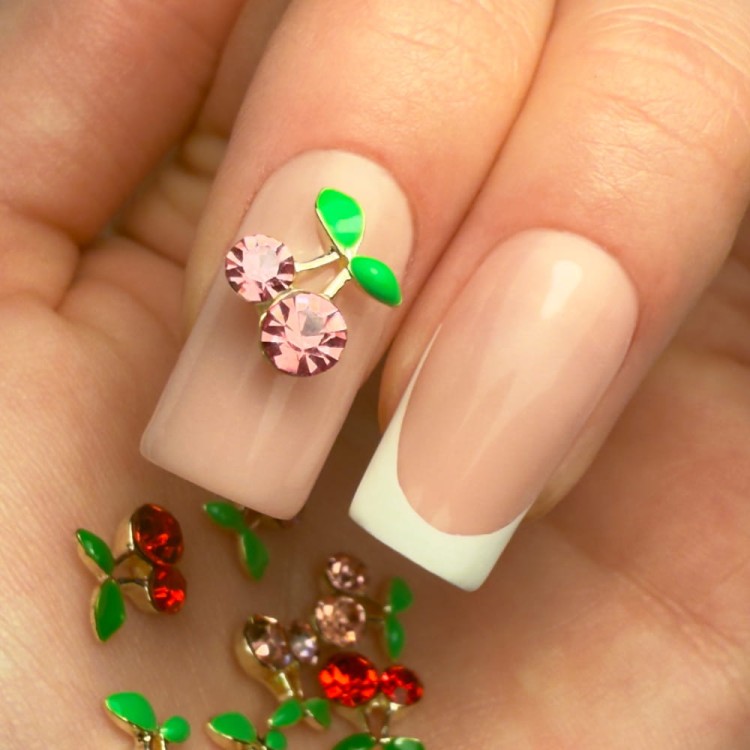 Ozdoby do paznokci Molly Nails kasetka z cyrkoniami wiśnie 36 szt 2.jpg