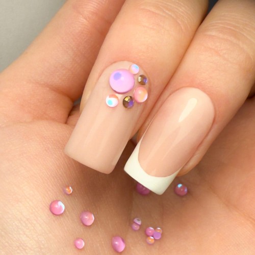 Ozdoby do paznokci Molly Nails kasetka kamyki mix kolorów 1000 szt 2.jpg