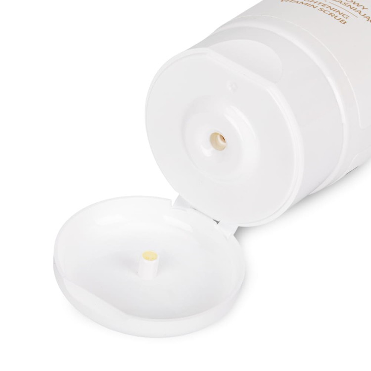 Witaminowy peeling rozjaśniający Farmona Vitamin C elixir shot 5% 200 ml 2.jpg