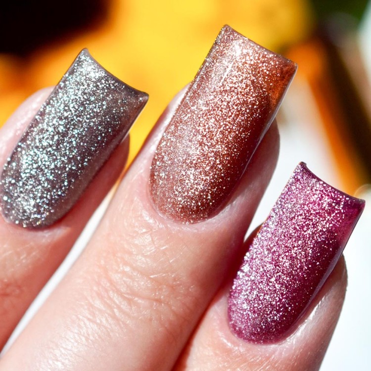 BŁYSZCZĄCE PAZNOKCIE.jpg