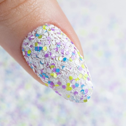 OZDOBA DO PAZNOKCI SNOW DREAM 5g NR 9 2.jpg