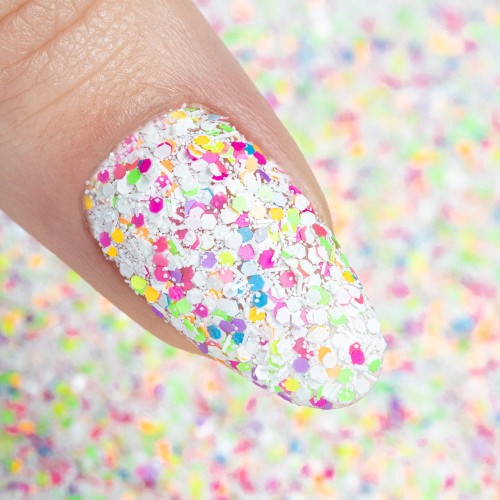 OZDOBA DO PAZNOKCI SNOW DREAM 5g NR 16 2.jpg