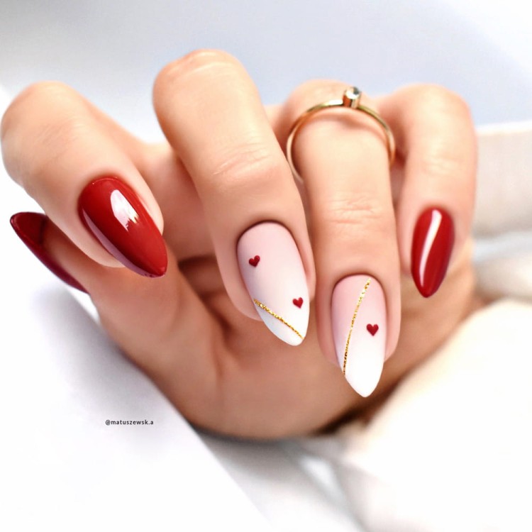 PAZNOKCIE WALENTYNKOWE WZORY  LAKIER-HYBRYDOWY-@molly_lac-HEARTS-&-KISSES-RED-WINE-nr-190-babyboomer--white-i-dirty-rose-Artistic-Gel.jpg