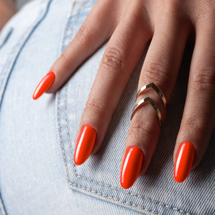 NEONOWE PAZNOKCIE NA LATO.jpg