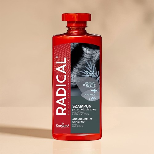 Szampon przeciwłupieżowy do włosów Farmona Radical 400 ml 2.jpg