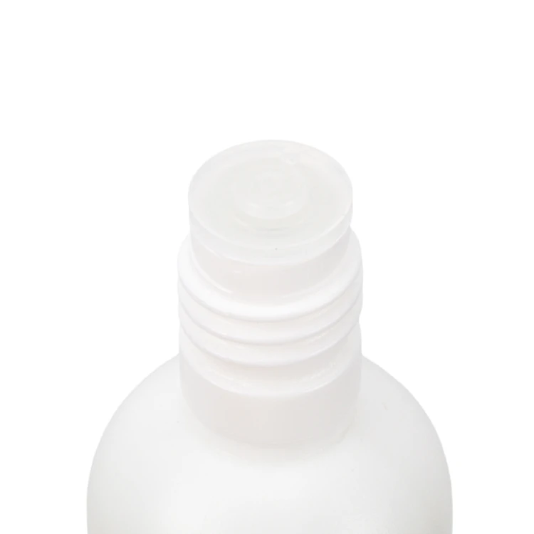 Zmywacz bezacetonowy MollyLac wanilia 100 ml 2.jpg