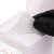 Waciki bezpyłowe perforowane do paznokci Molly Nails białe 5x5 cm 200 szt 5a.jpg