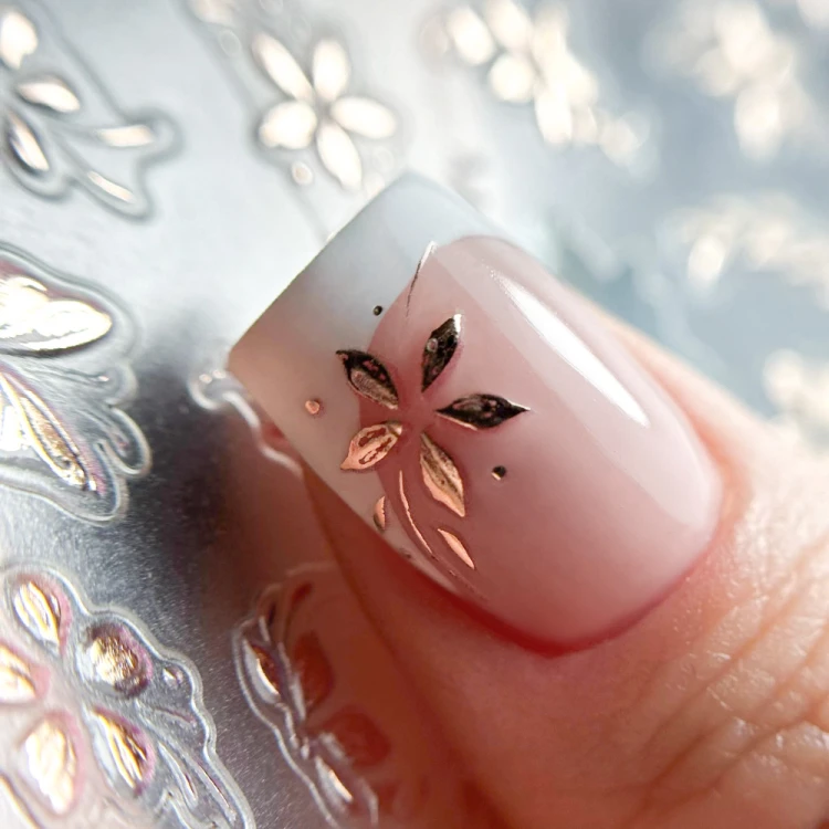Naklejki do paznokci 5D samoprzylepne kwiaty MO-520 MollyNails 4.jpg