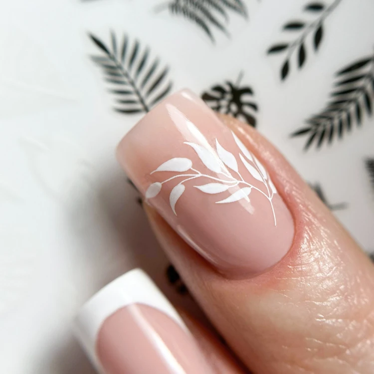 Naklejki do paznokci cienkie samoprzylepne liście F564 MollyNails 4.jpg